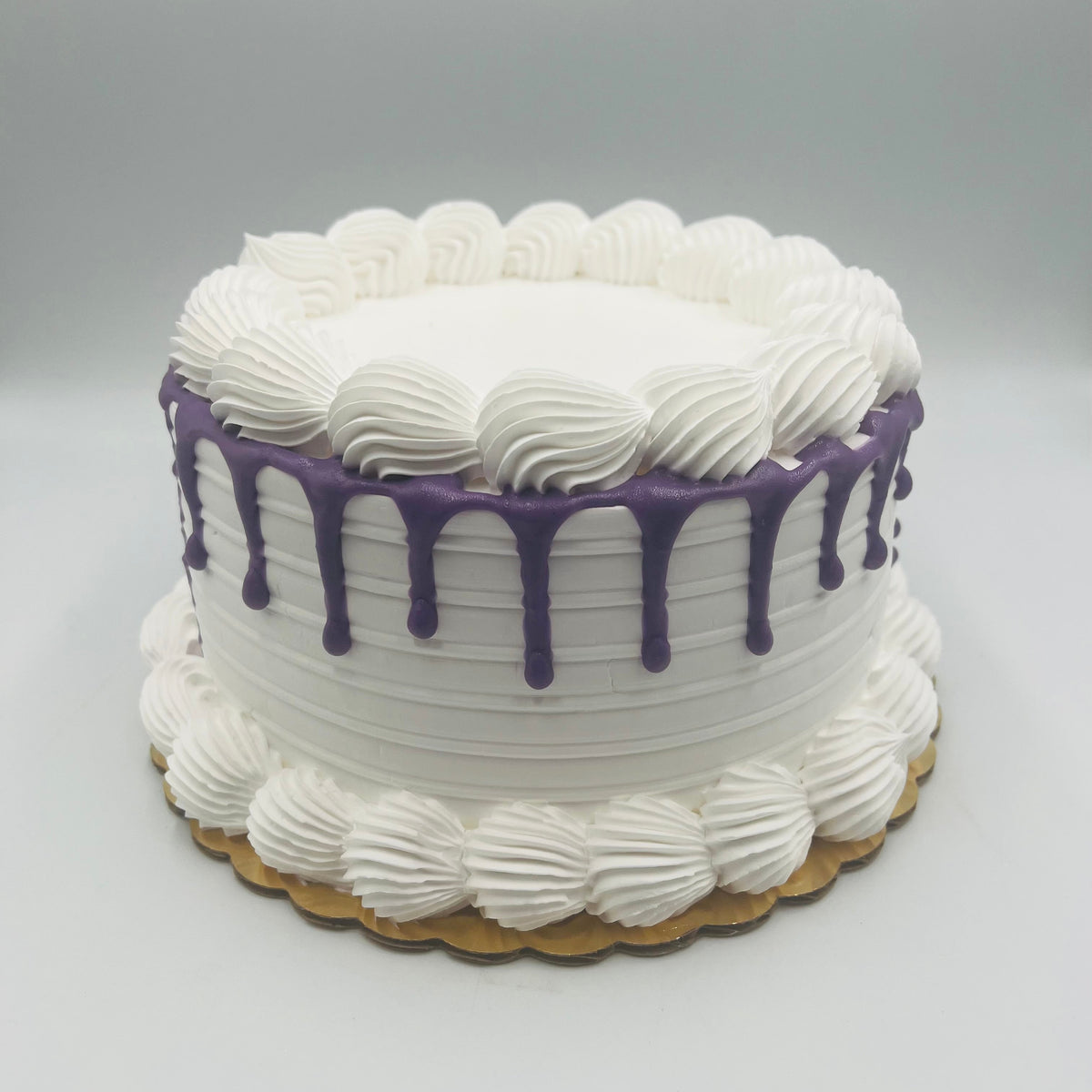 Lemon cake with blueberry filling
