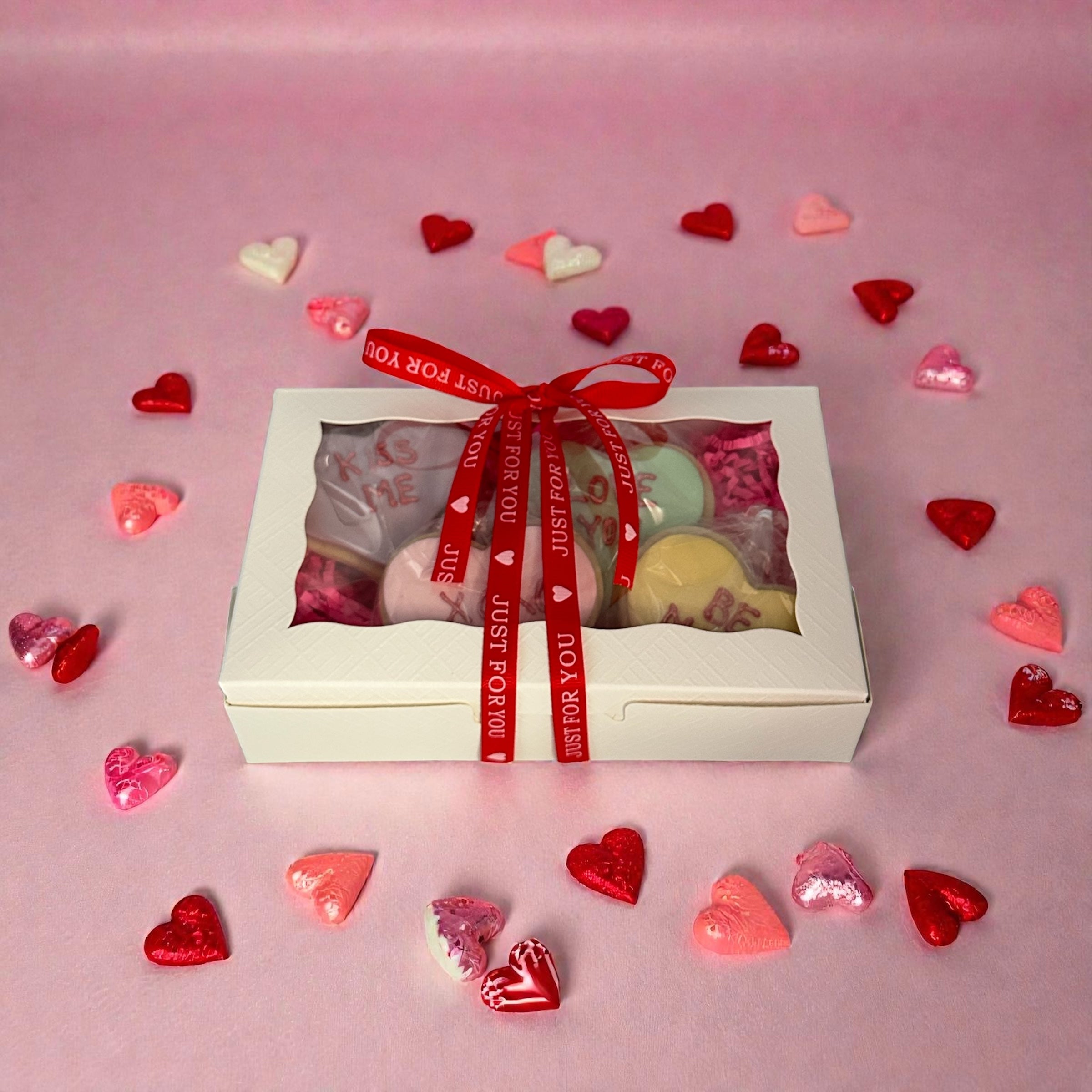 Heart cookie box.